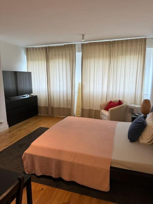 Confortable Eaux-vives Genève