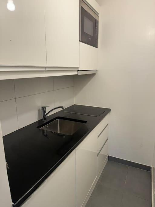 Confortable Eaux-vives *