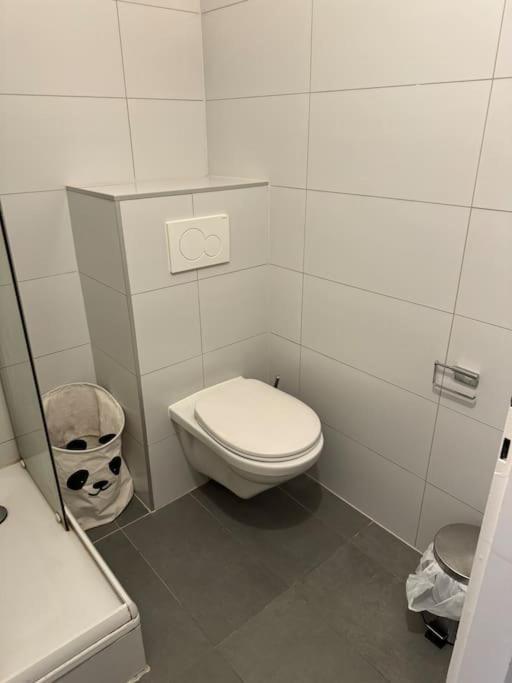 Confortable Eaux-vives *