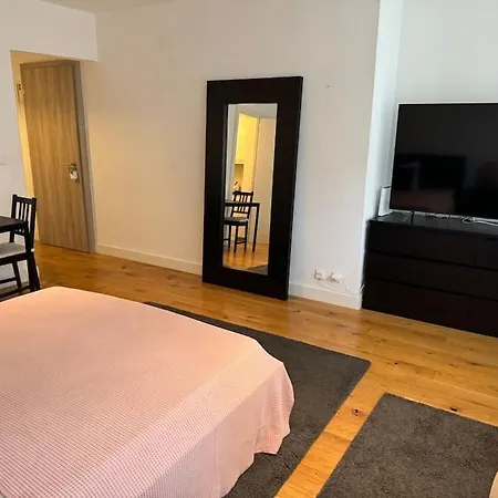 Confortable Eaux-vives Appartement
